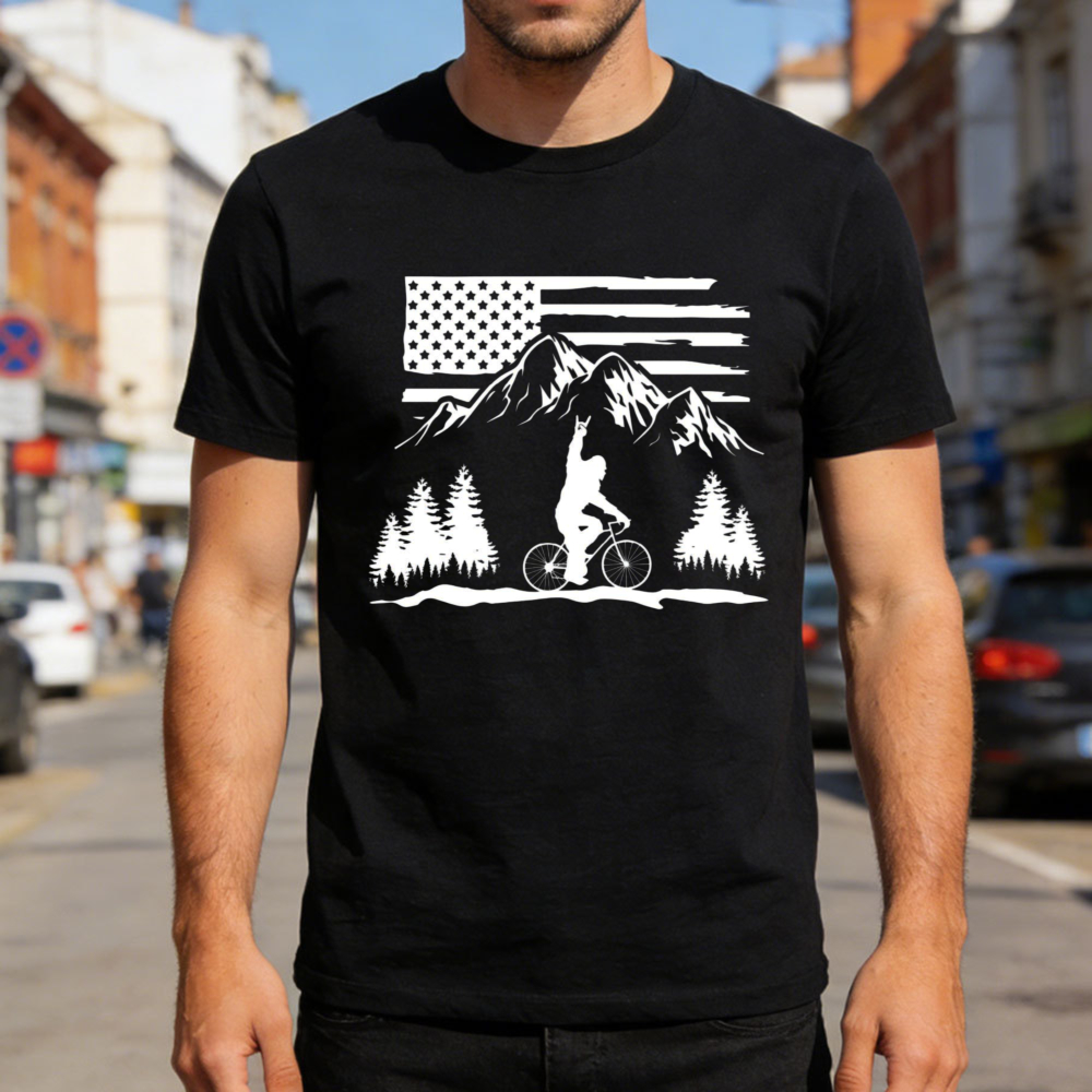 Outdoor Adventure Usa - Dağ Bisikleti ABD Bayrağı Erkek T-Shirt